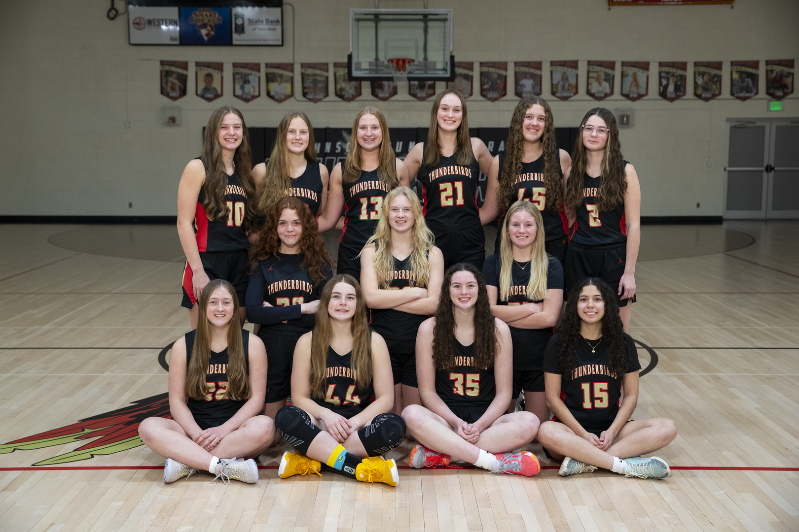 2025-26 JCC Varsity Girls Basketball Team Group Photo