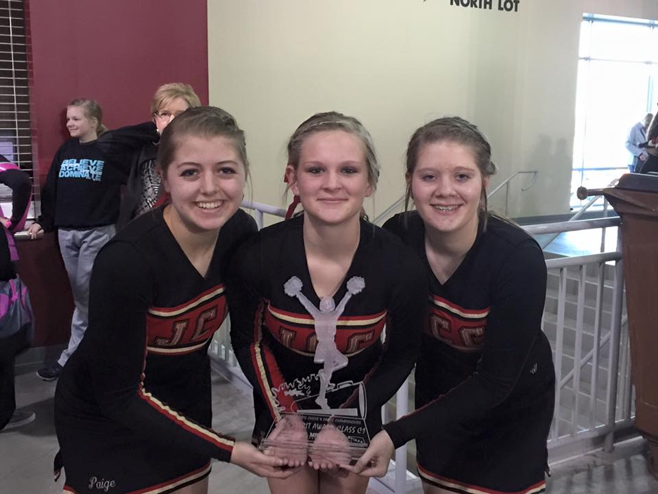 JCC Cheerleaders with Spirit Award 2016